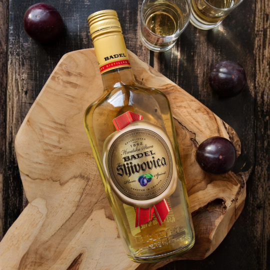 SLJIVOVICA (2)